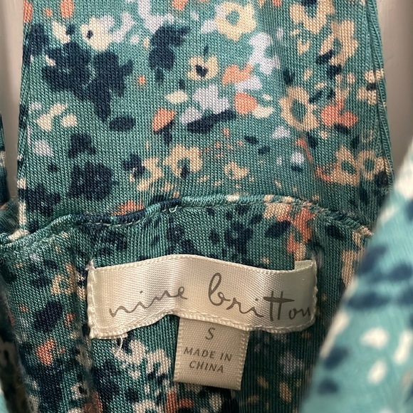 NINE BRITTON green floral maxi dress.  S - Picture 7 of 7